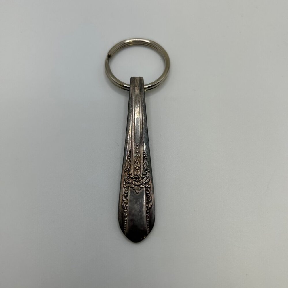 DG-11 Vintage Original Rogers Silver-Plated Spoon Keychain With Ornate Floral De